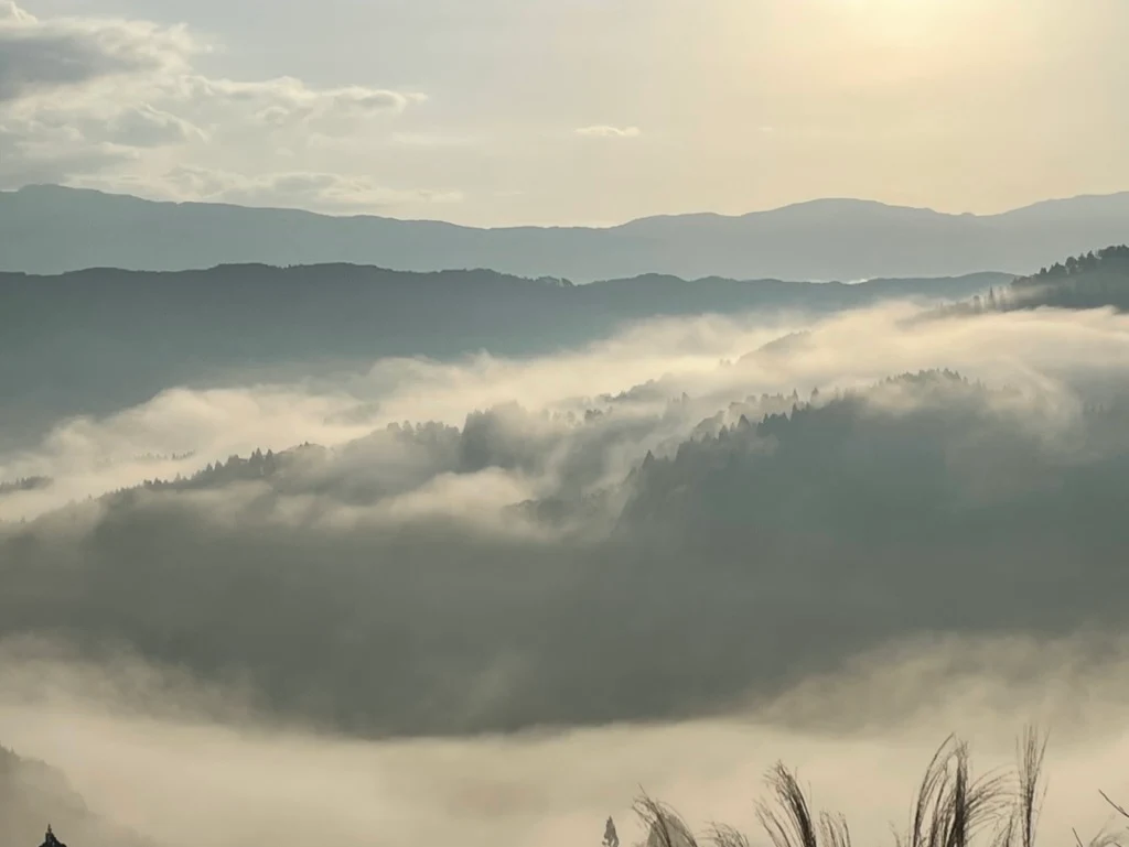 山と雲海の風景